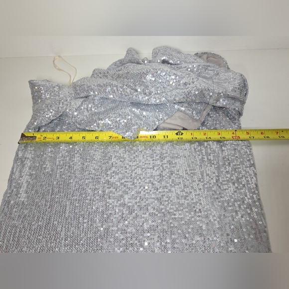 NEW Boston Proper Silver Sequin OFF The Shoulder Dress Sz 10 Fishtail Mermaid - Picture 5 of 16